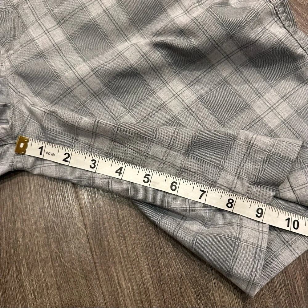 Quiksilver Gray Plaid Casual Beach Golf Chino Shorts Men’s 30 Preppy Vacation